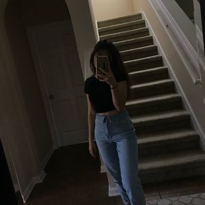 Meet your Posher, Milana